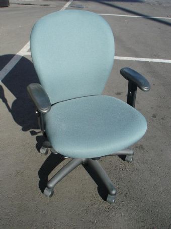 Kimball Task Chair with Arms (Blue)