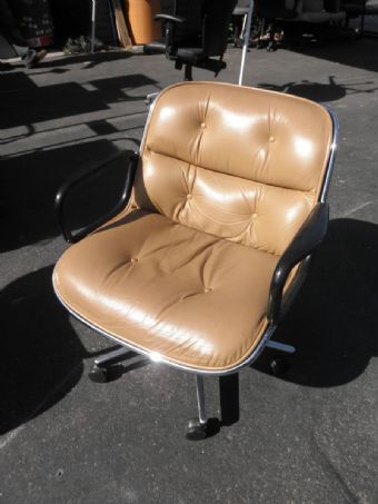Knoll Leather Shell Chair (Tan) 