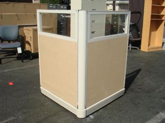 Glass Panels in Linen and Light Tone