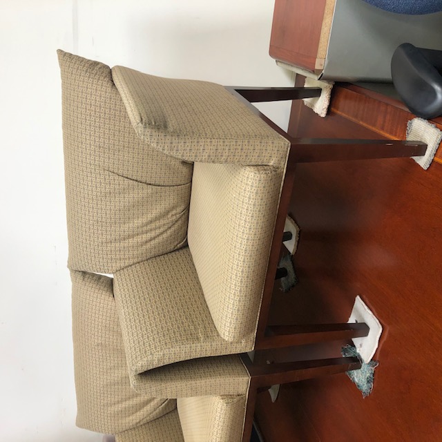 Chair 4690