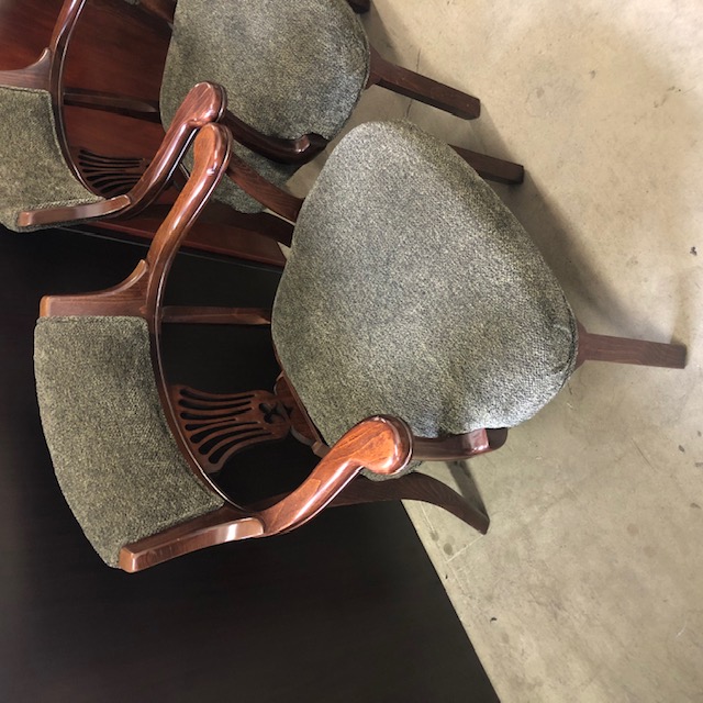 Chair 4700